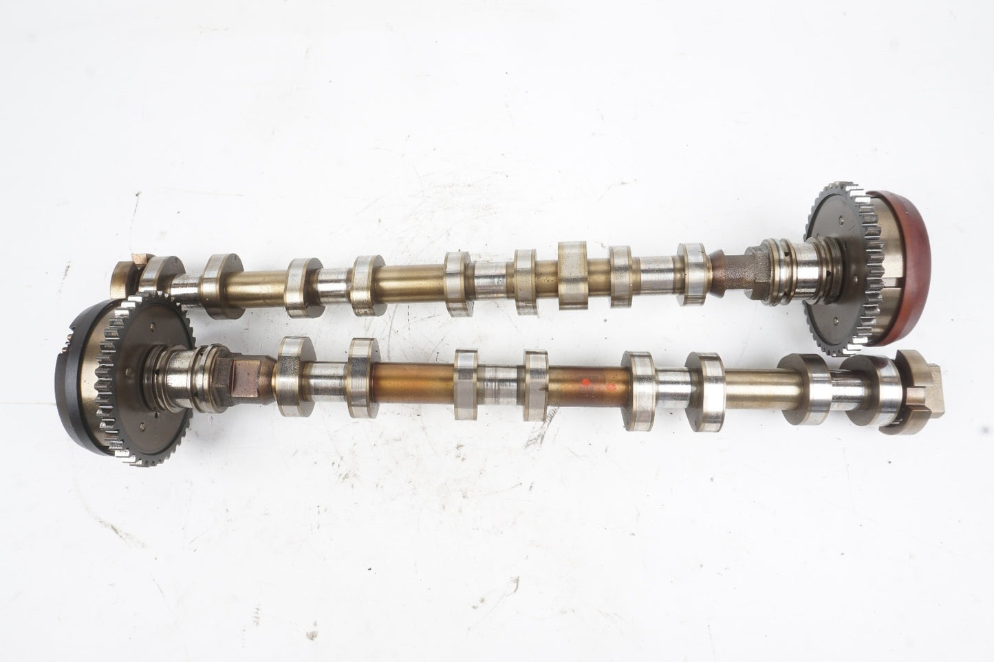 BMW OEM F01 F10 750 550 650 09-12 N63 TWIN TURBO 4.4L ENGINE RIGHT SIDE CAMSHAFT