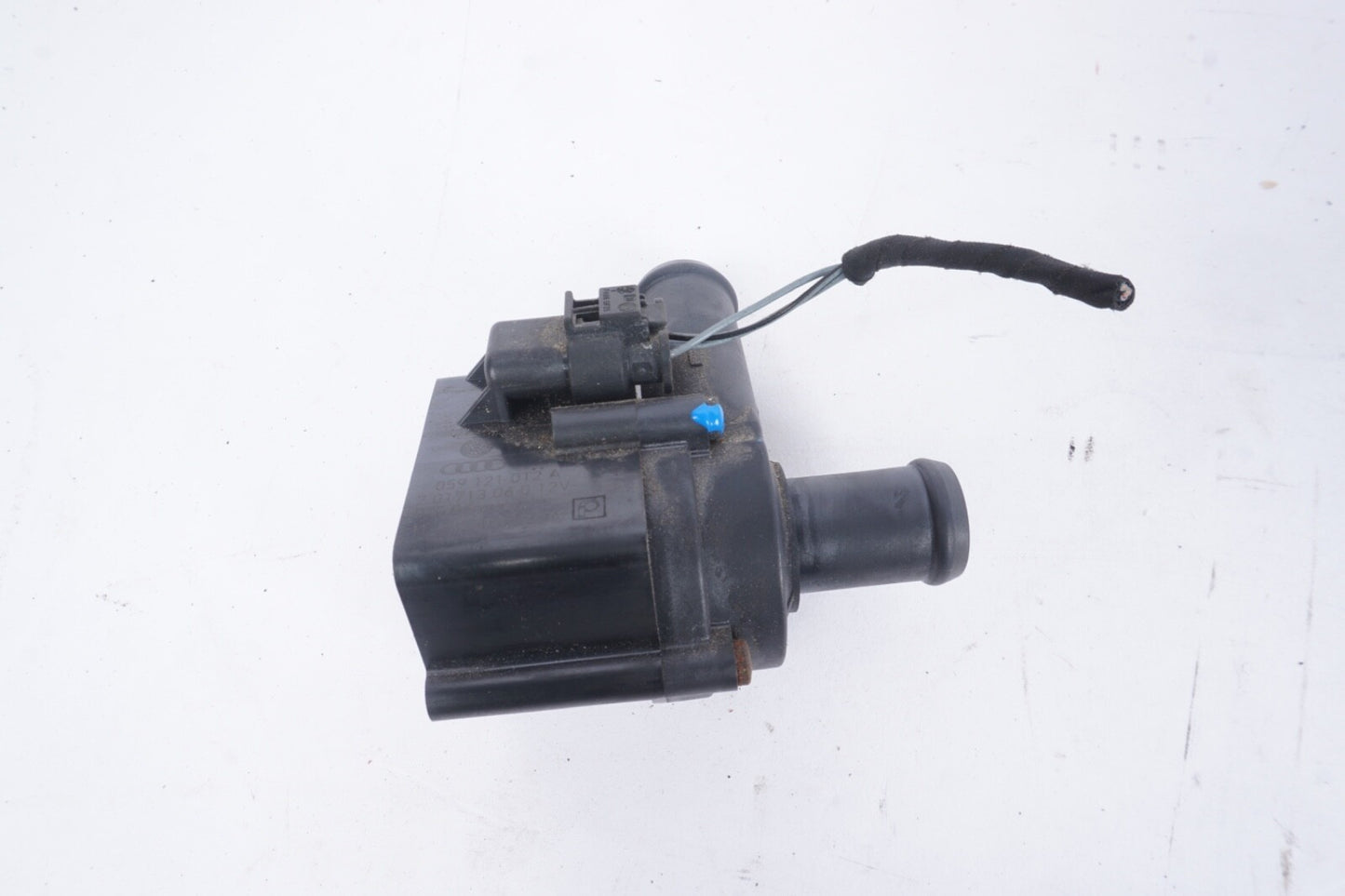 2012 - 2015 OEM AUDI A6 A7 ENGINE COOLANT AUXILIARY WATER PUMP