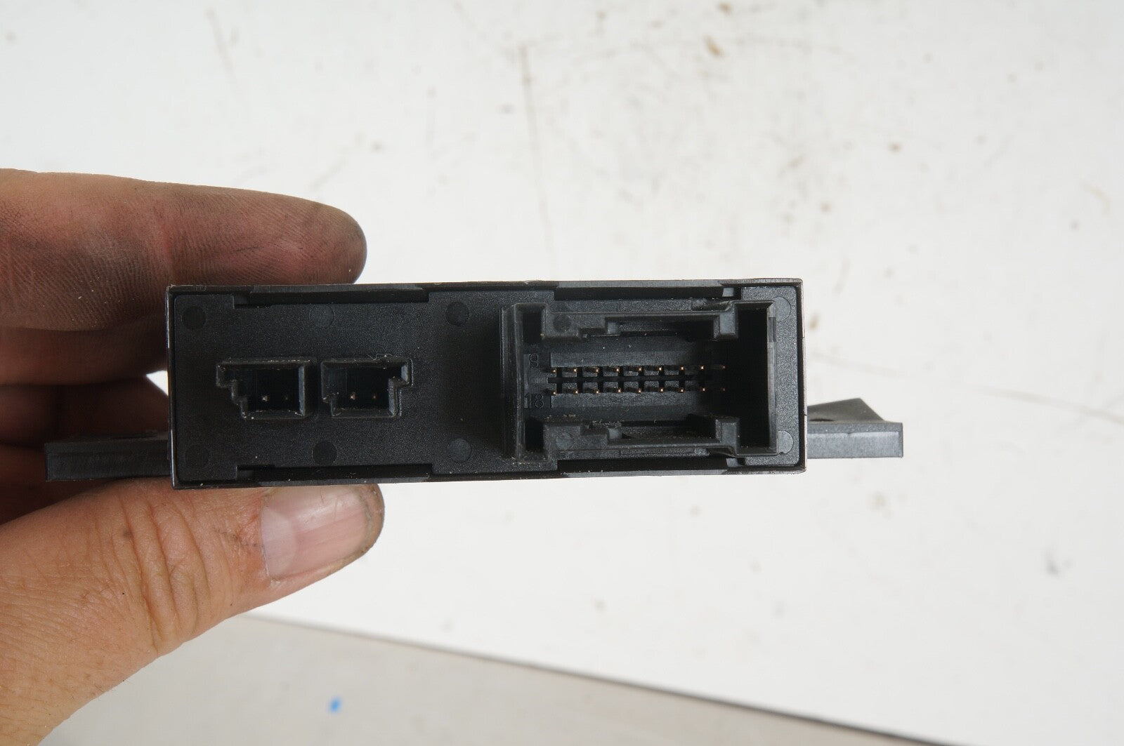07-14 Mercedes W216 CL550 S550 Tire Pressure Monitor Module 2215402362 OEM
