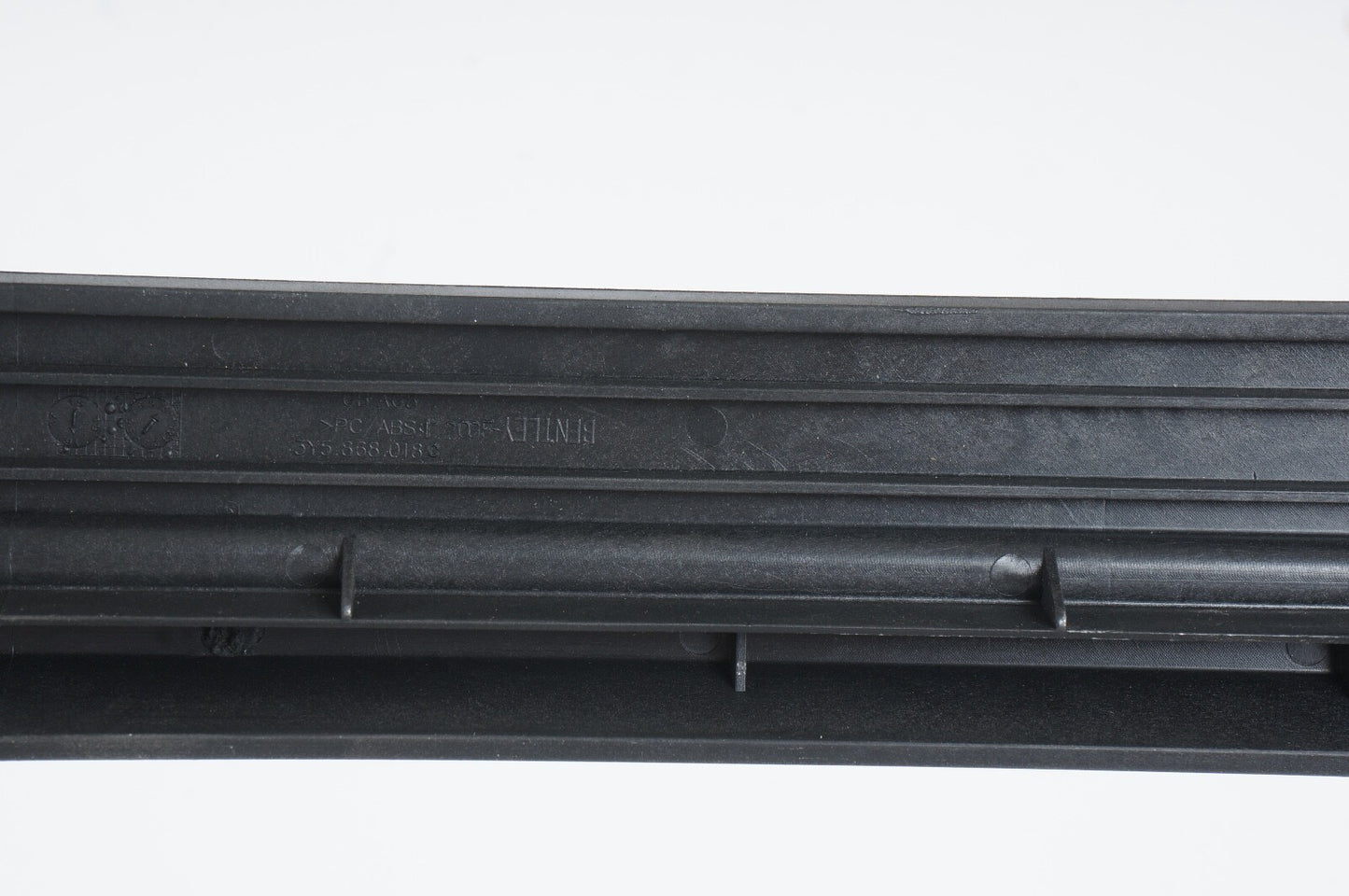 2010 - 2020 Bentley Mulsanne Front Right Passenger Door Upper Trim Strip