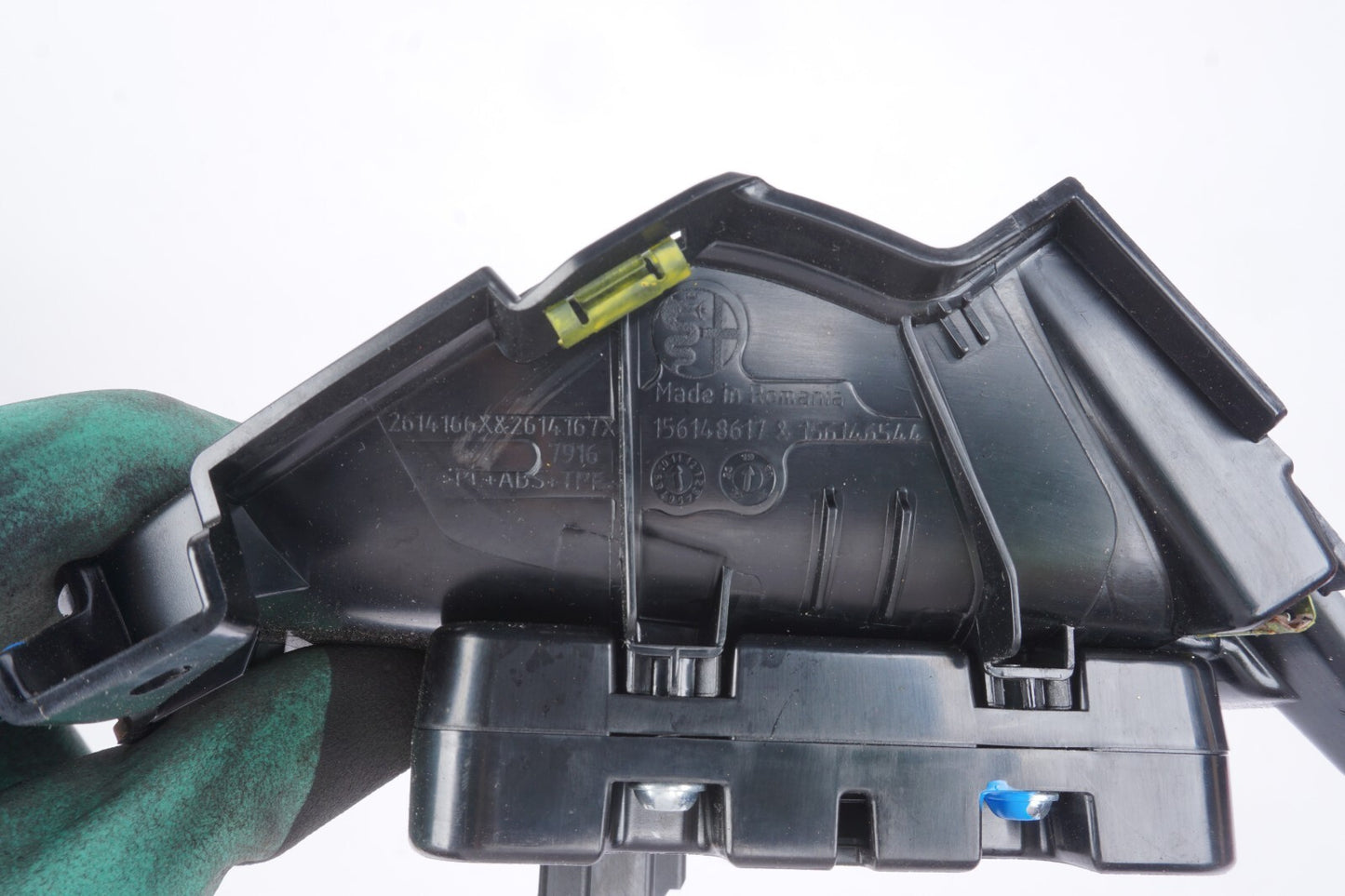 2020 - 2025 Alfa Romeo Giulia Wireless Charging Station 156148617 OEM