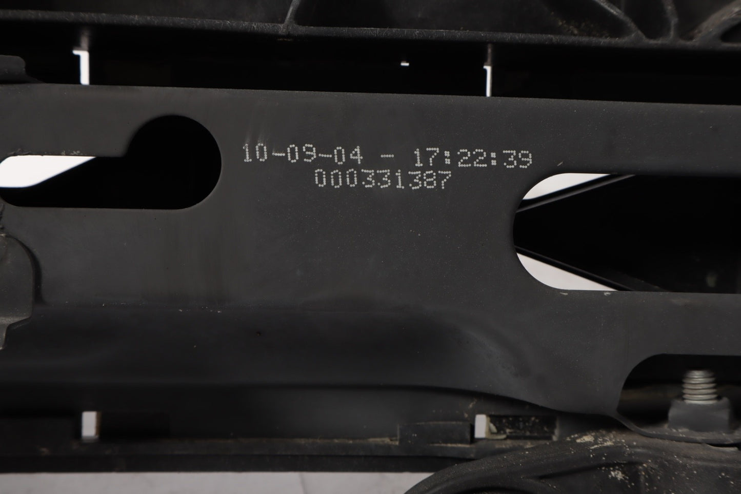 10-17 BMW F07 535i 550i GT RADIATOR SUPPORT PANEL LOWER LEFT DRIVER OEM