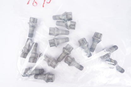 2012 - 2017 FIAT 500 16 PIECES LUG NUTS
