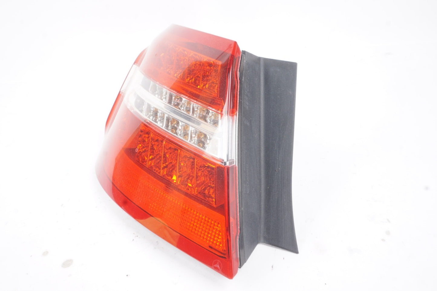 2010 - 2013 Mercedes E350 E550 Coupe Convertible Left Light Lamp Taillight OEM