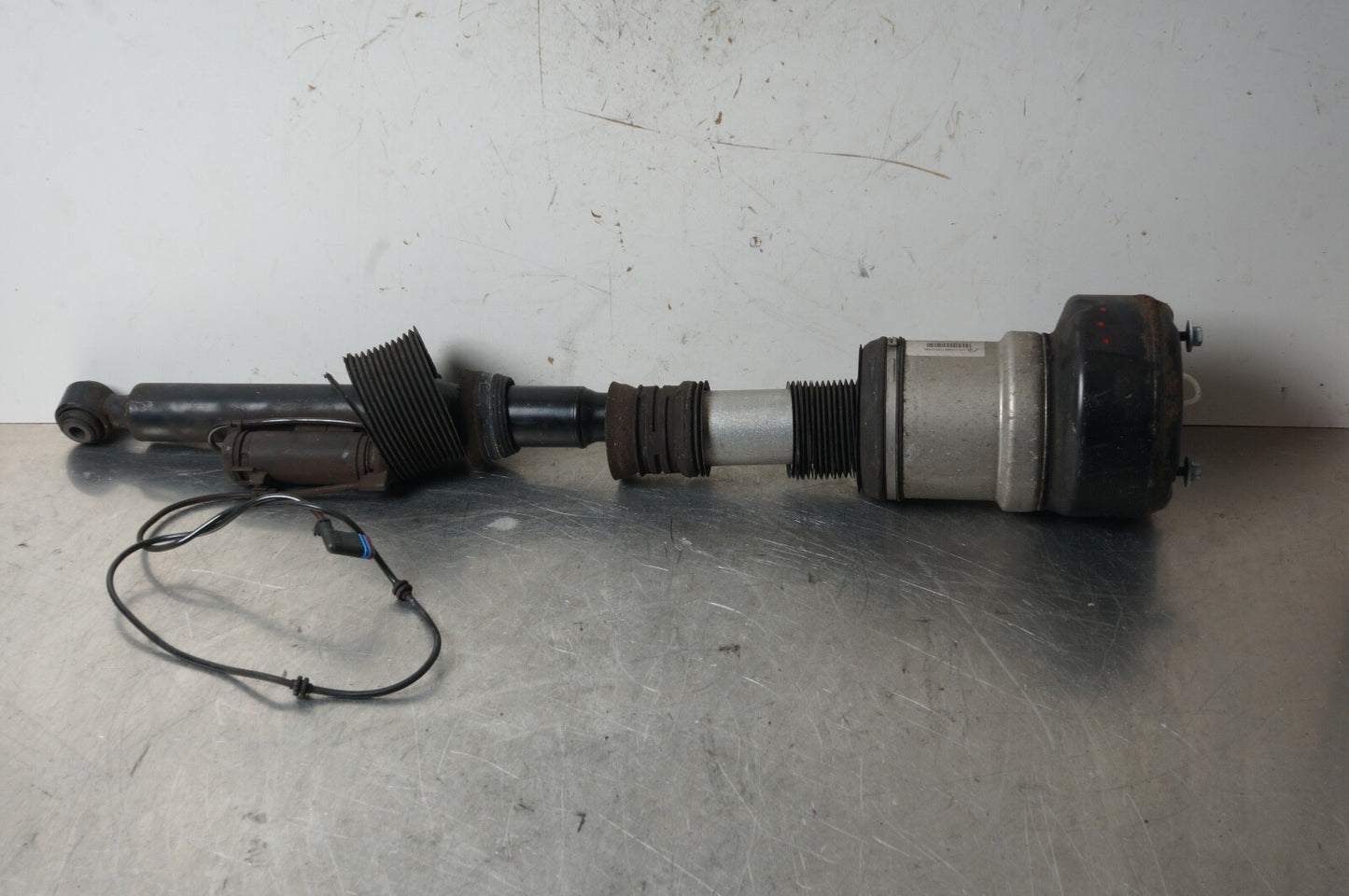 07-13 Mercedes W221 S550 Rear Right or Left Shock Strut Air Airmatic OEM