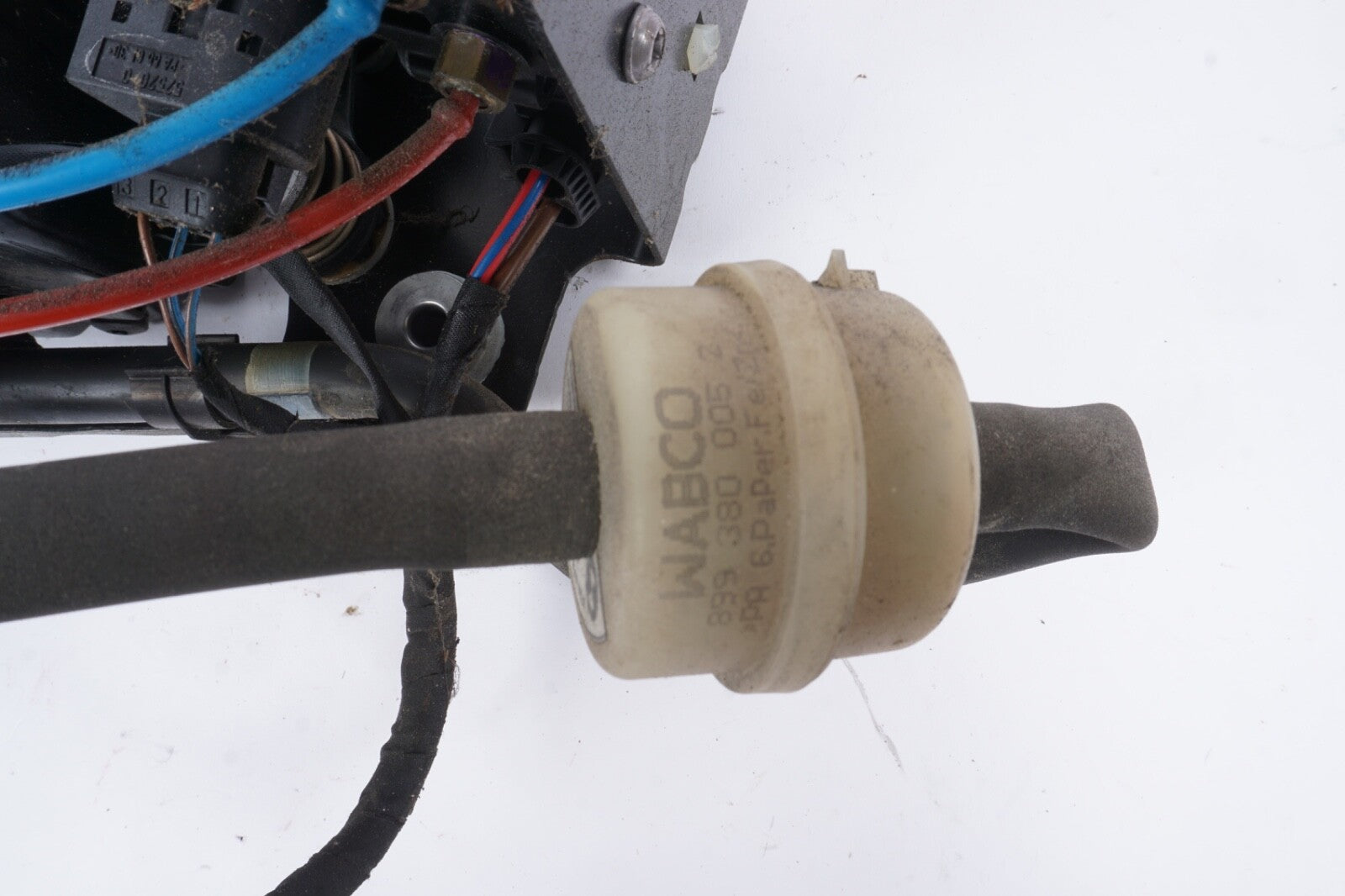 2010-2015 BMW 750LI XDRIVE - AIR Suspension Compressor / PUMP 6789450