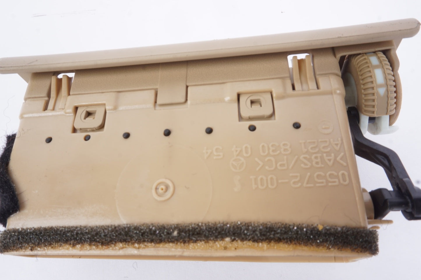 07-13 Mercedes W221 S550 S400 S63 Right Side B-Pillar AC A/C Air Vent beige OEM