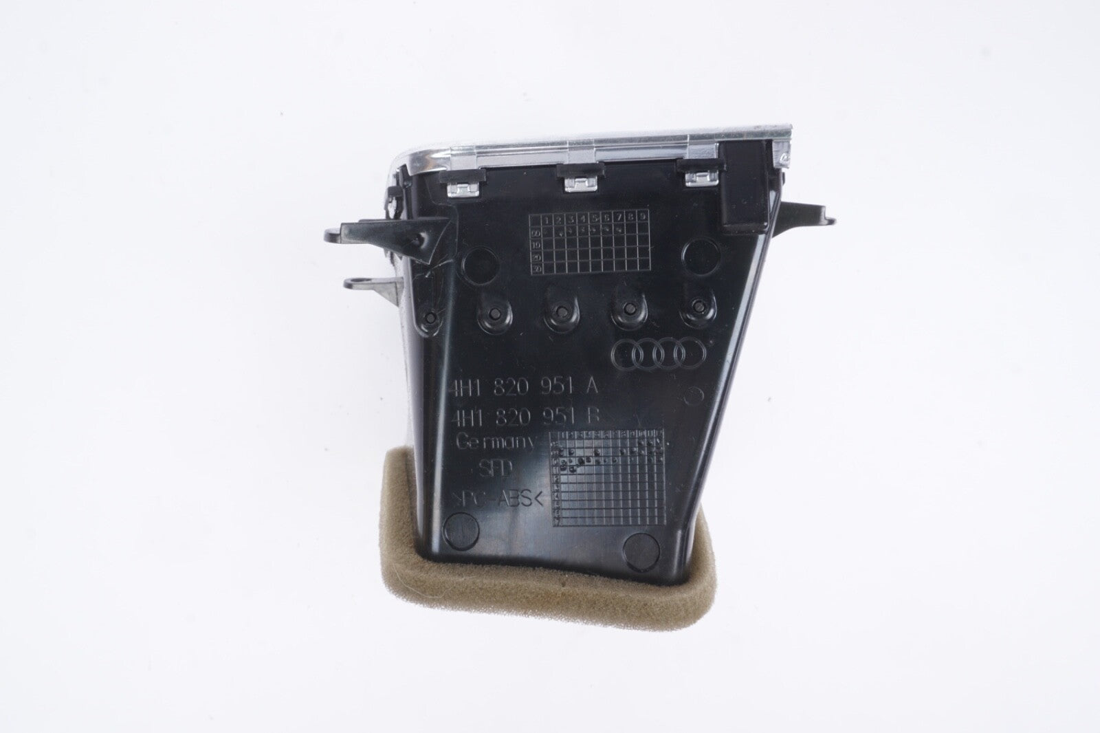 2011 - 2018 AUDI A8 A8L S8 - LEFT Center HVAC A/C AIR VENT OUTLET 4H1820951D OEM