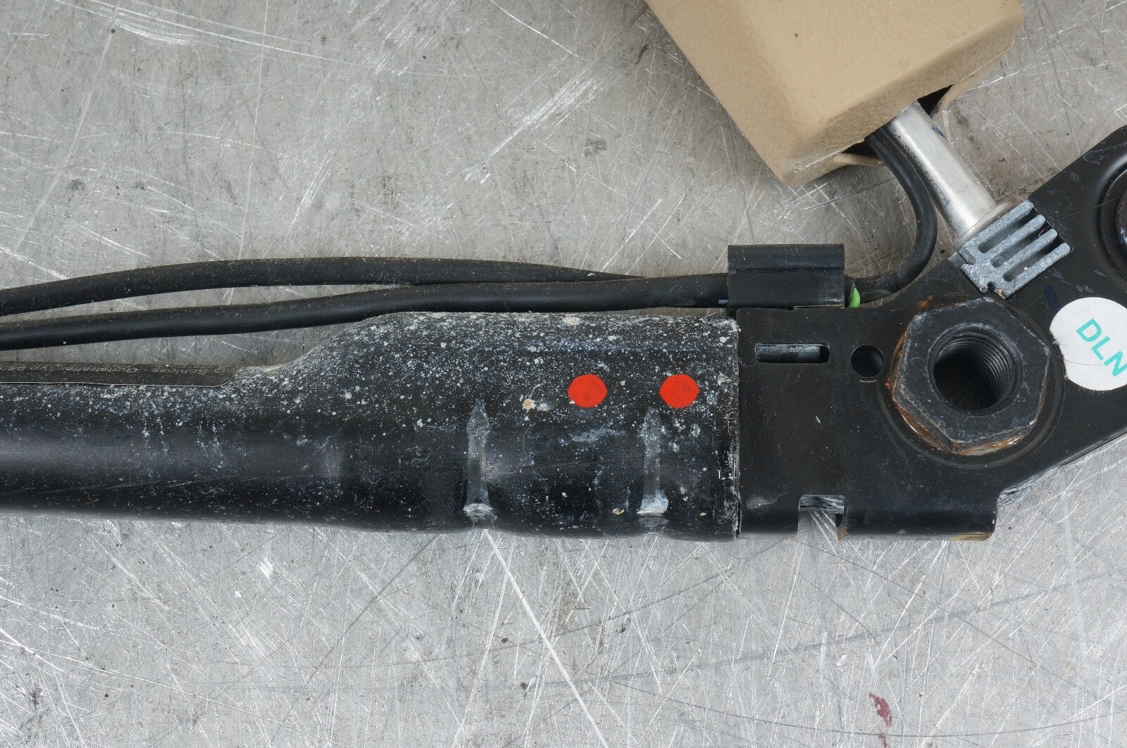 07-14 OEM Mercedes W221 S550 CL550 Front Right Passenger Side Seat Belt Buckle