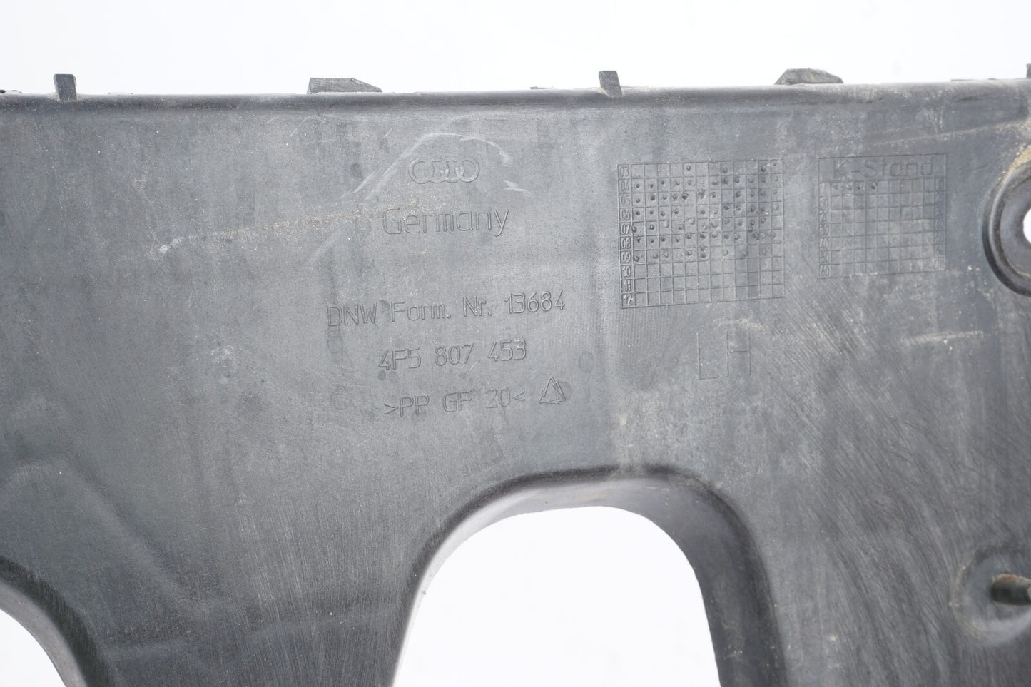 2005 - 2011 Audi A6 Rear Bumper Support Bracket Left & Right OEM