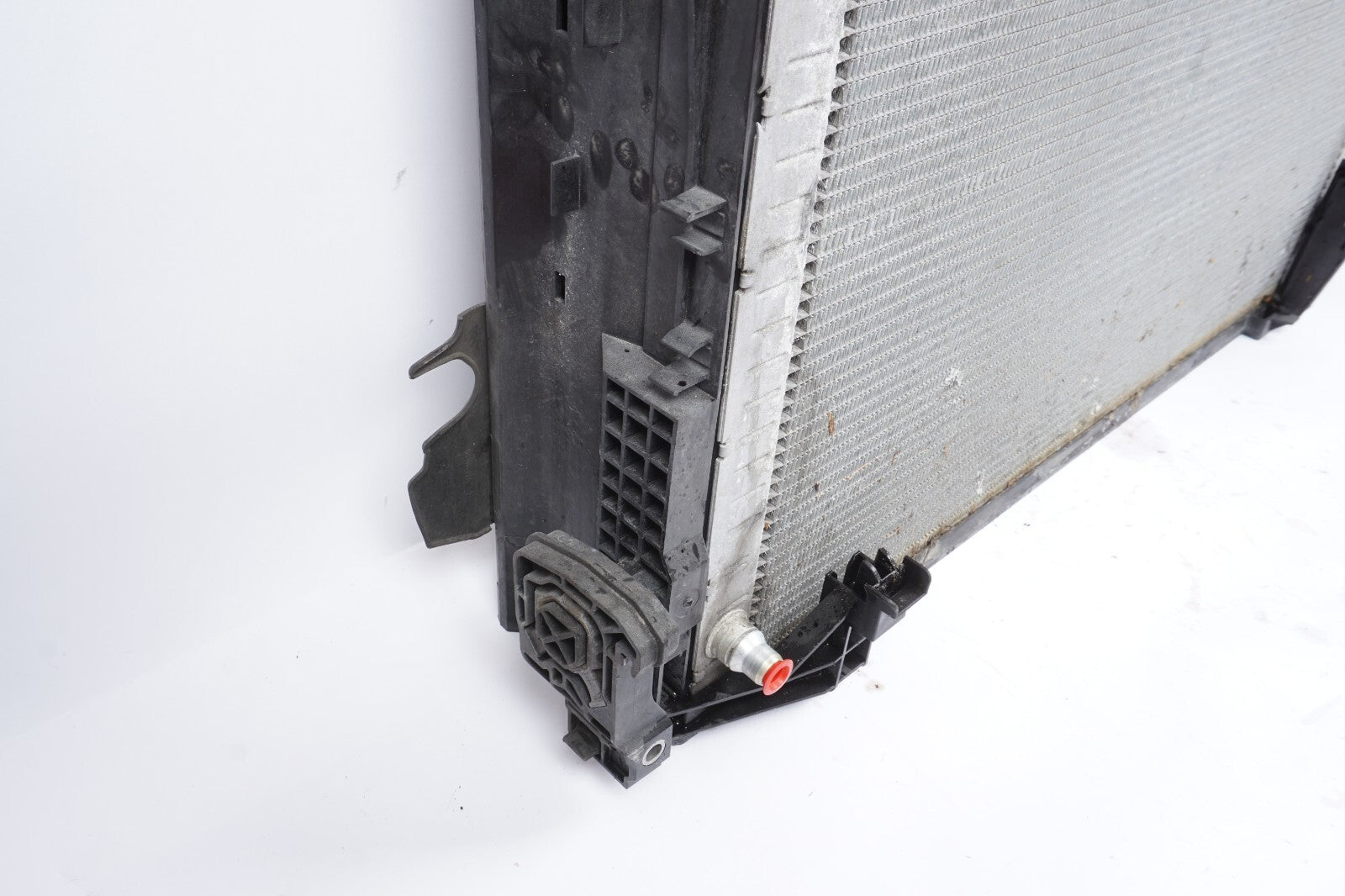 13 - 18 BMW 650I Cooling Radiator & A/C Condenser  OEM