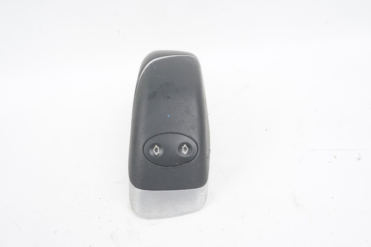 03-12 Mercedes R230 SL500 SL550 Right Seat Backrest Recline Switch Cover OEM