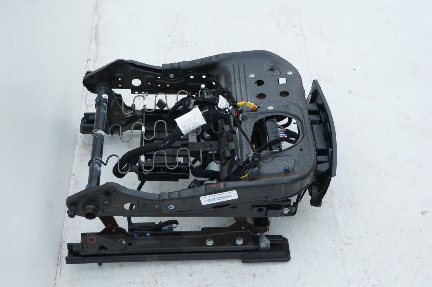 14-17 MASERATI QUATTROPORTE FRONT RIGHT PASSENGER SEAT TRACK RAIL FRAME OEM