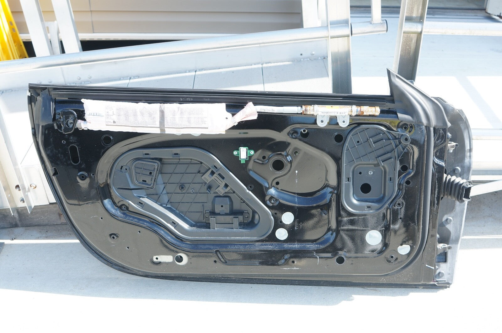 2013-2020 MERCEDES SL CLASS R231  FRONT LEFT (DRIVER SIDE) DOOR SHELL BLACK