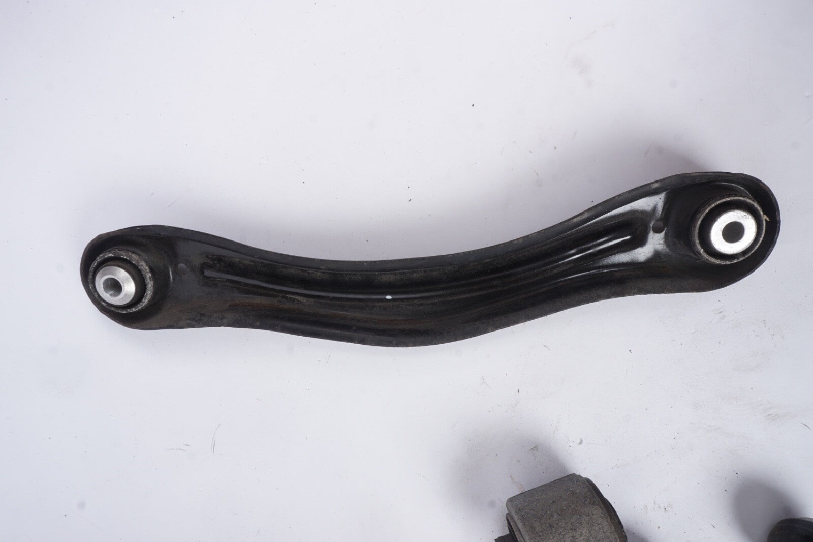 06-13 Mercedes W251 R350 GL550 Rear Left Control Arm Lower and Upper 1643501906
