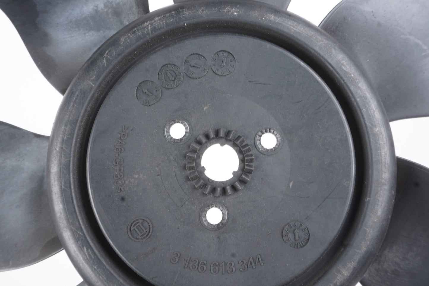 2008 - 2020 Mercedes W204 C250 E350 Engine Radiator Cooling Fan Blade W/ Motor