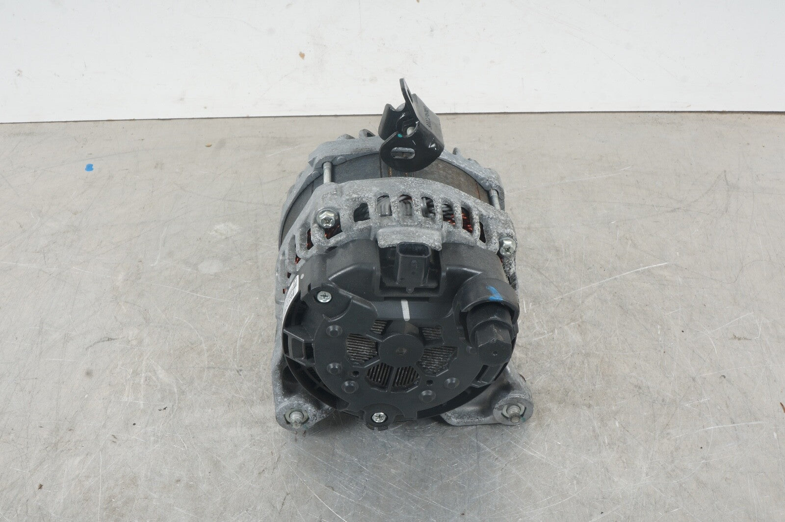2020 - 2021 CADILLAC CT4 CT5 2.0L ENGINE ALTERNATOR GENERATOR OEM 11K MILES