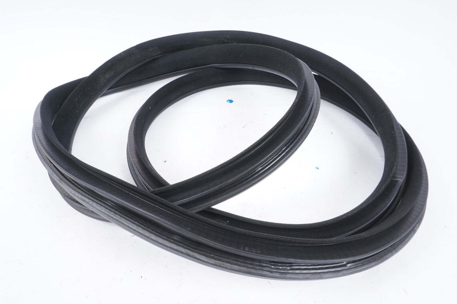 14 - 20 Mercedes S550 W222 Door Weatherstrip Seal Front Right Passenger Side OEM