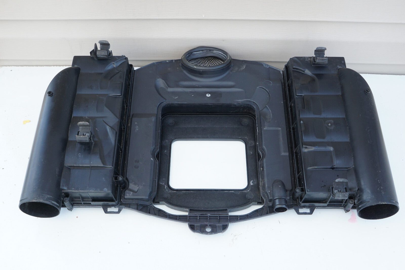 2007 - 2013 MERCEDES BENZ S CLASS W221 AIR INTAKE CLEANER BOX A2730900901 OEM