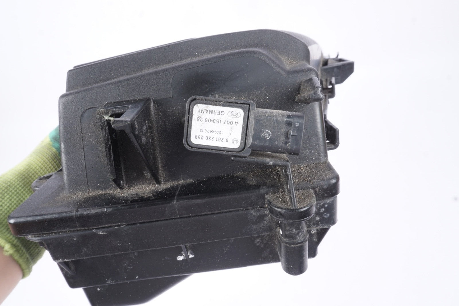 2012 - 2017 Mercedes W221 S550 CL550 E550 GL550 X166 Air Intake Cleaner Box Left
