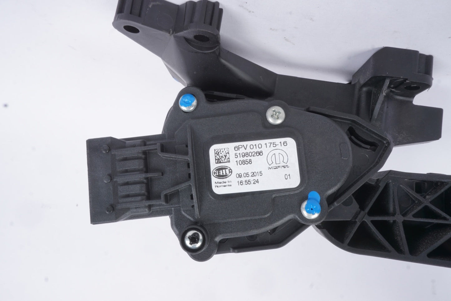 2016 - 2018 FIAT 500X 4-DOOR GAS PEDAL ACCELERATOR THROTTLE SENSOR 51980266
