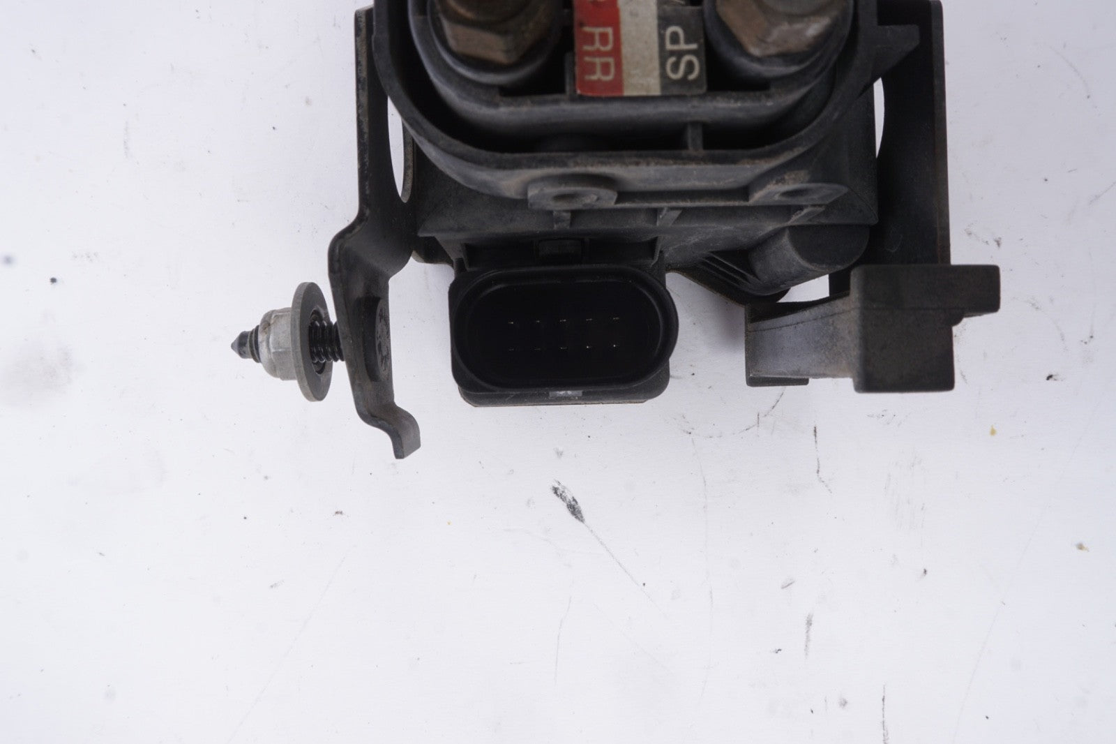 06-20 Mercedes W221 S550 CL550 Airmatic Air Pneumatic Suspension Valve Block OEM