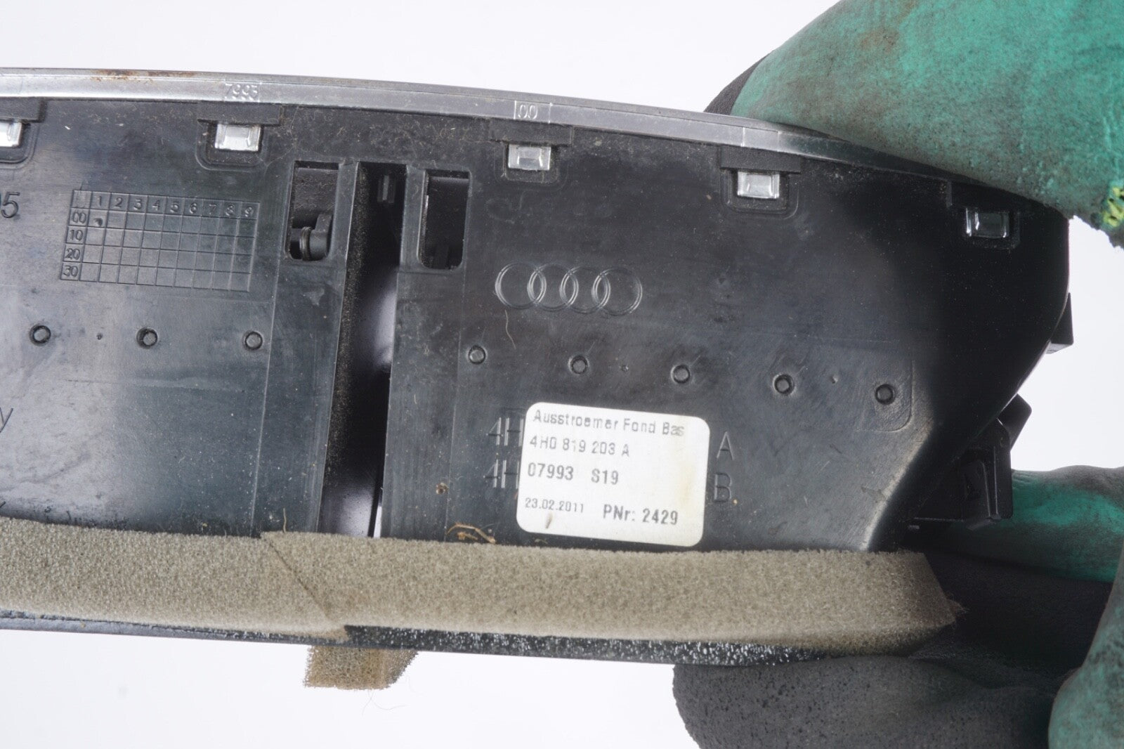 2011-2018 Audi A8 Quattro Rear Center Console HVAC Ac Heater Air Vent OEM