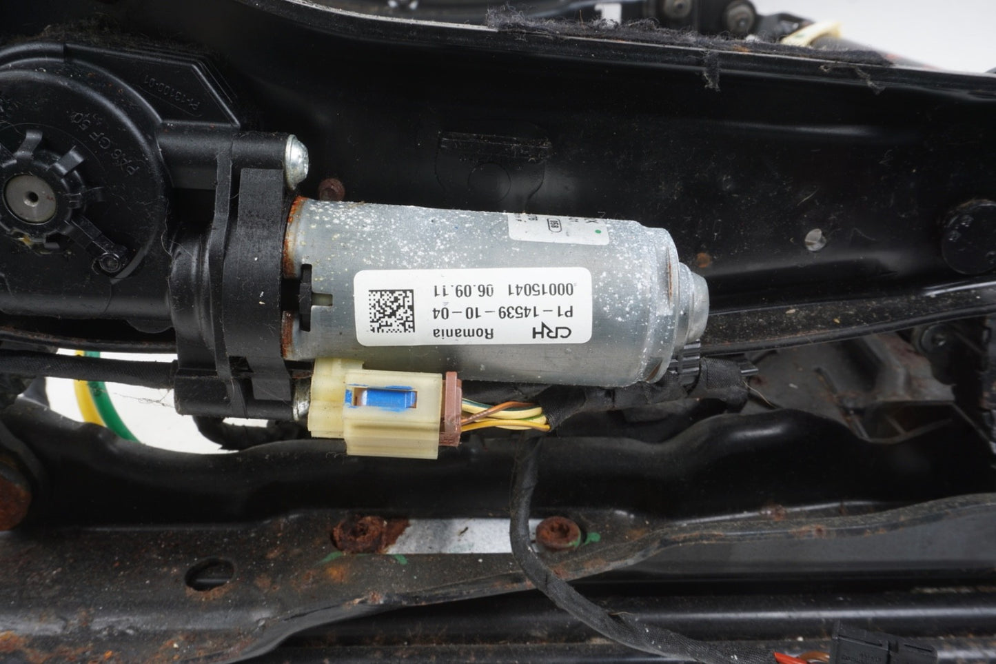 2012-2018 BMW 650i 640i F13 FRONT RIGHT SIDE SEAT LOWER TRACK FRAME & MOTORS OEM