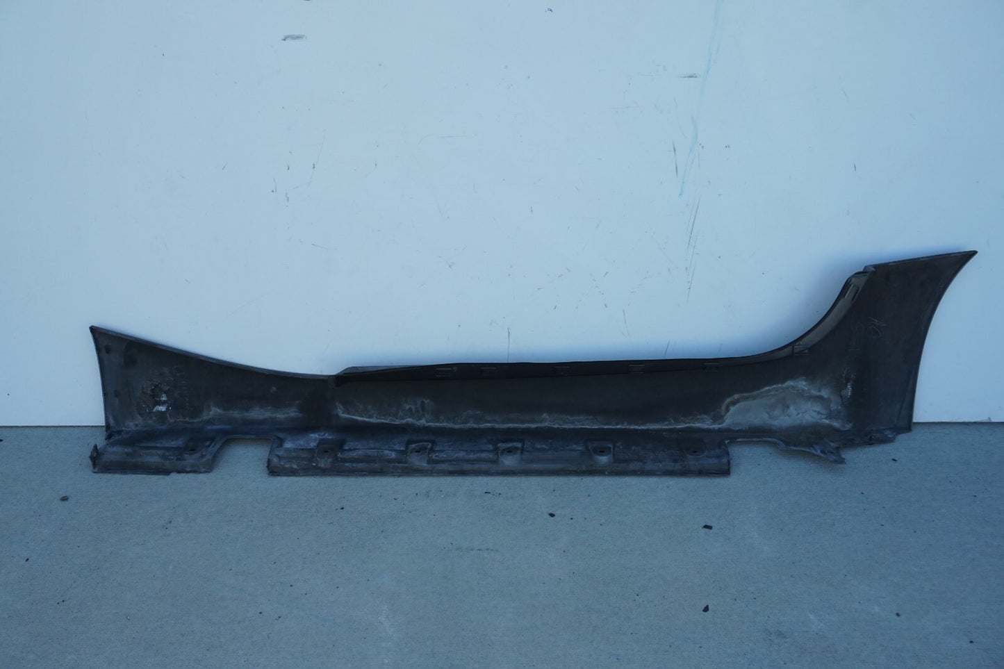 2003-2008 BMW Z4 E85 RIGHT PASSENGER SIDE SKIRT ROCKER MOLDING PANEL TRIM OEM