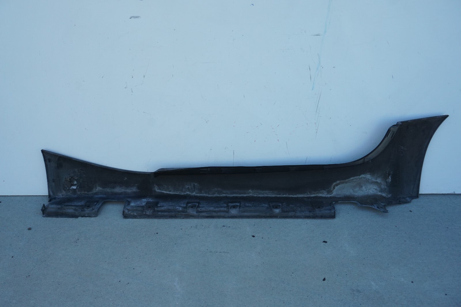 2003-2008 BMW Z4 E85 RIGHT PASSENGER SIDE SKIRT ROCKER MOLDING PANEL TRIM OEM