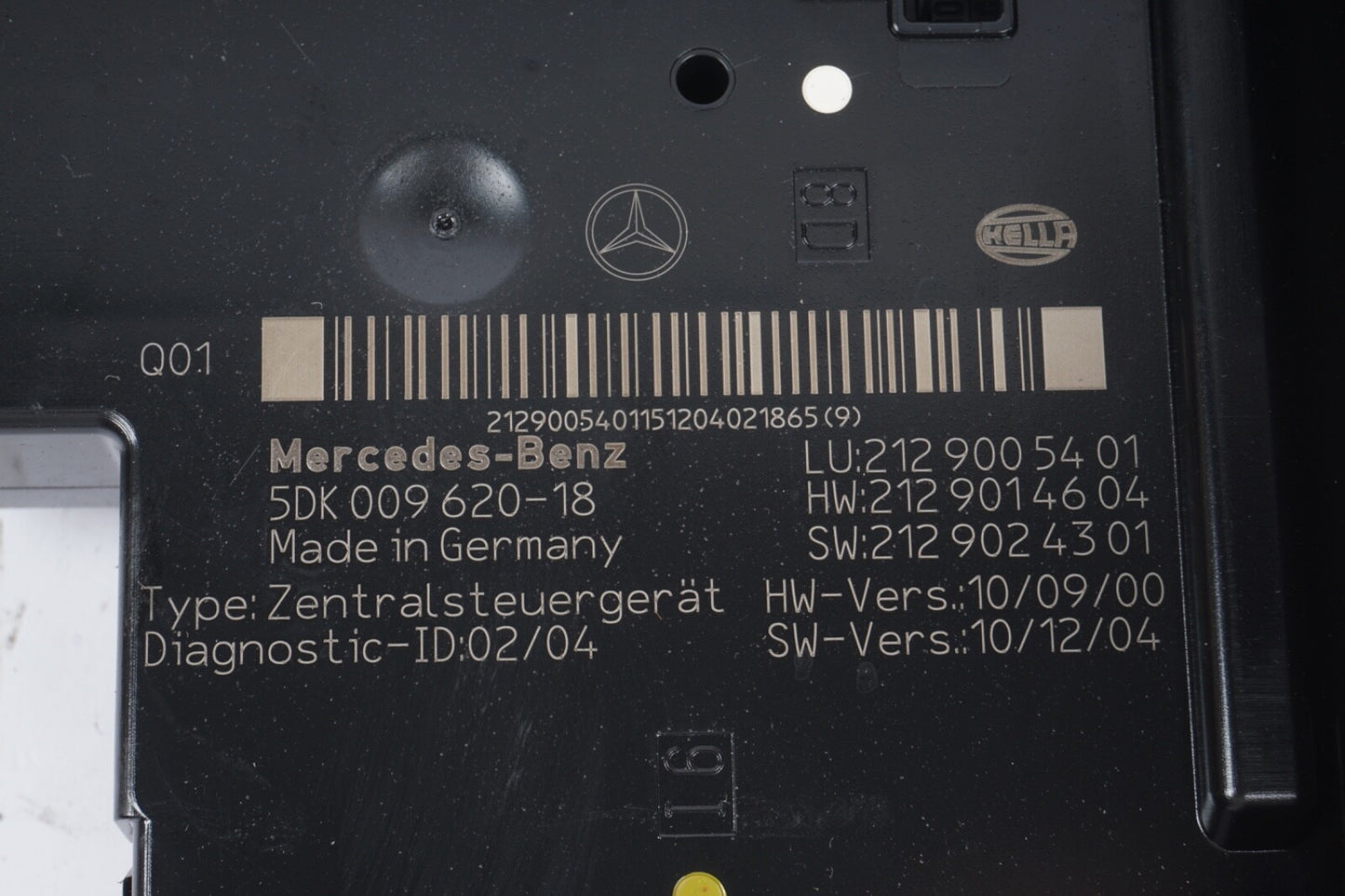 12-16 Mercedes W207 E350 E500 E63 AMG Rear SAM Fuse Relay Junction Box Assembly