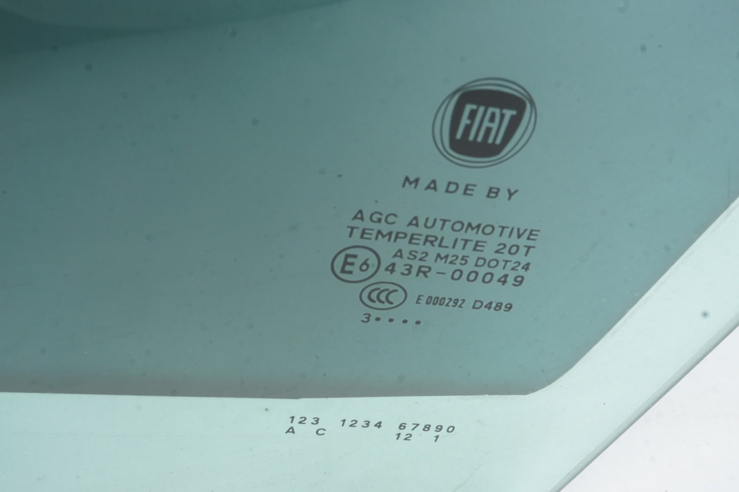 2014 - 2019 Fiat 500L Front Left Driver Side Door Window Glass OEM