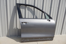 2011-2018 PORSCHE CAYENNE FRONT RIGHT DOOR COMPLETE COVER PANEL GRAY OEM