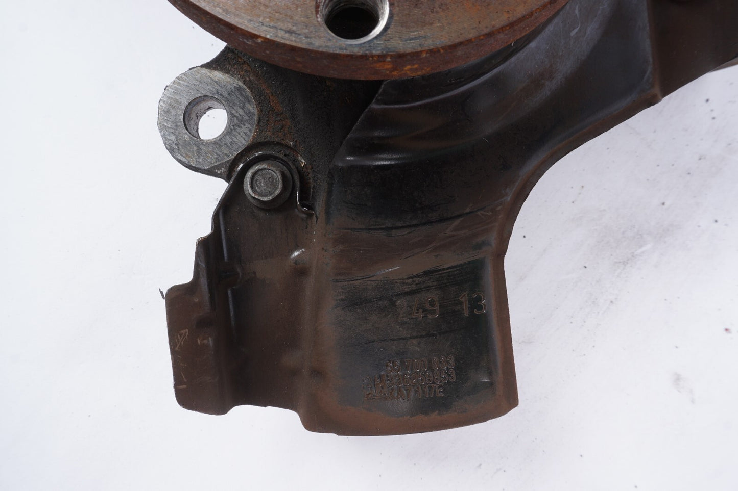 2014 - 2019 Fiat 500L Front Left Driver Side Spindle Knuckle Wheel Hub OEM