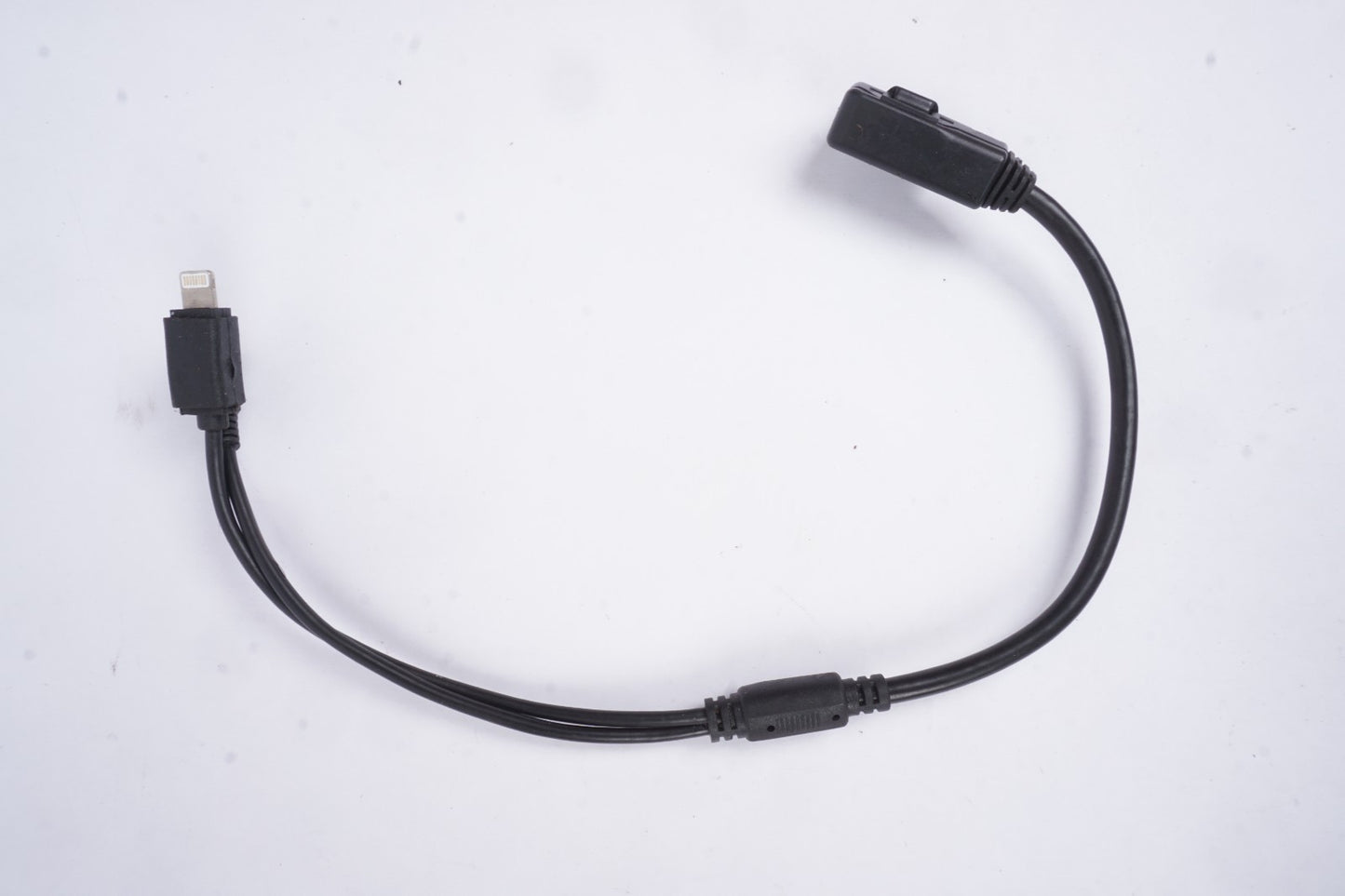 2011 - 2014 AUDI A8 QUATTRO S8 AUX CABLE OEM