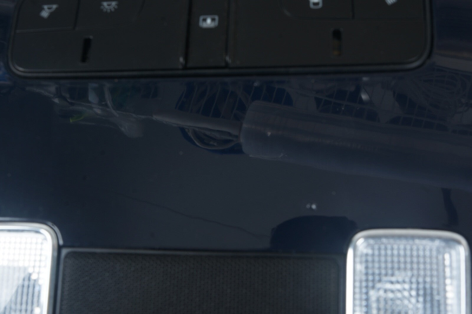 2010 - 2020 Bentley Mulsanne Rear Roof Dome Light Map Light Blue Color