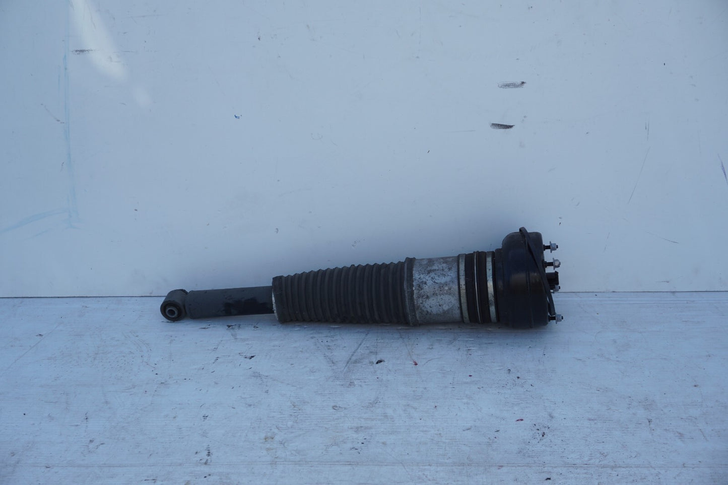 12-17 AUDI A8L A8 3.0L REAR RIGHT PASSENGER SIDE AIR SHOCK STRUT 4H0616002M OEM