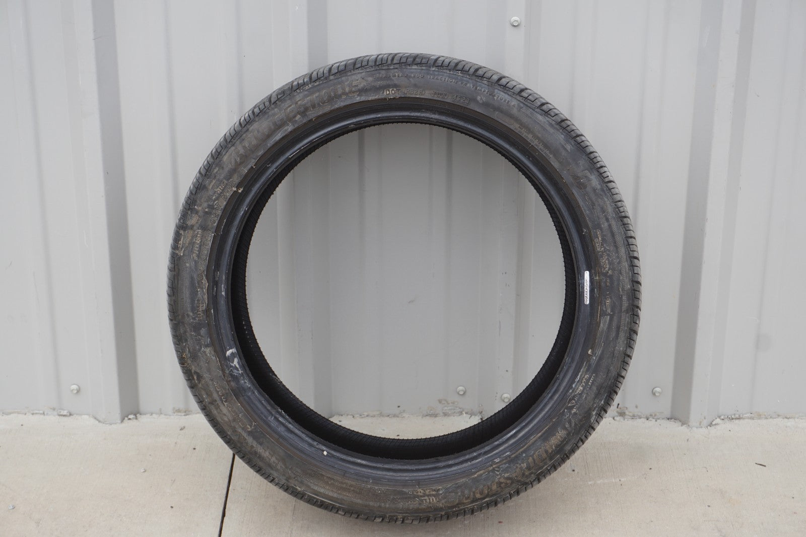 Used 235/40R18 Bridgestone Turanza Quiet Track 95V - 8/32