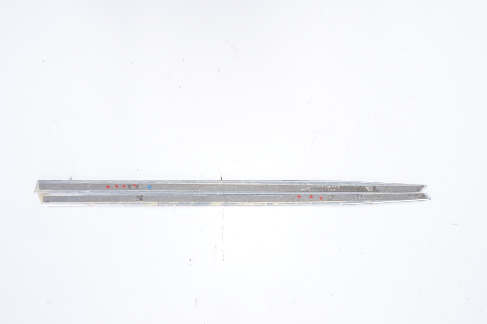 2010-2014 MERCEDES E350 C207 COUPE LEFT & RIGHT QUARTER PANEL MOLDING SET OEM