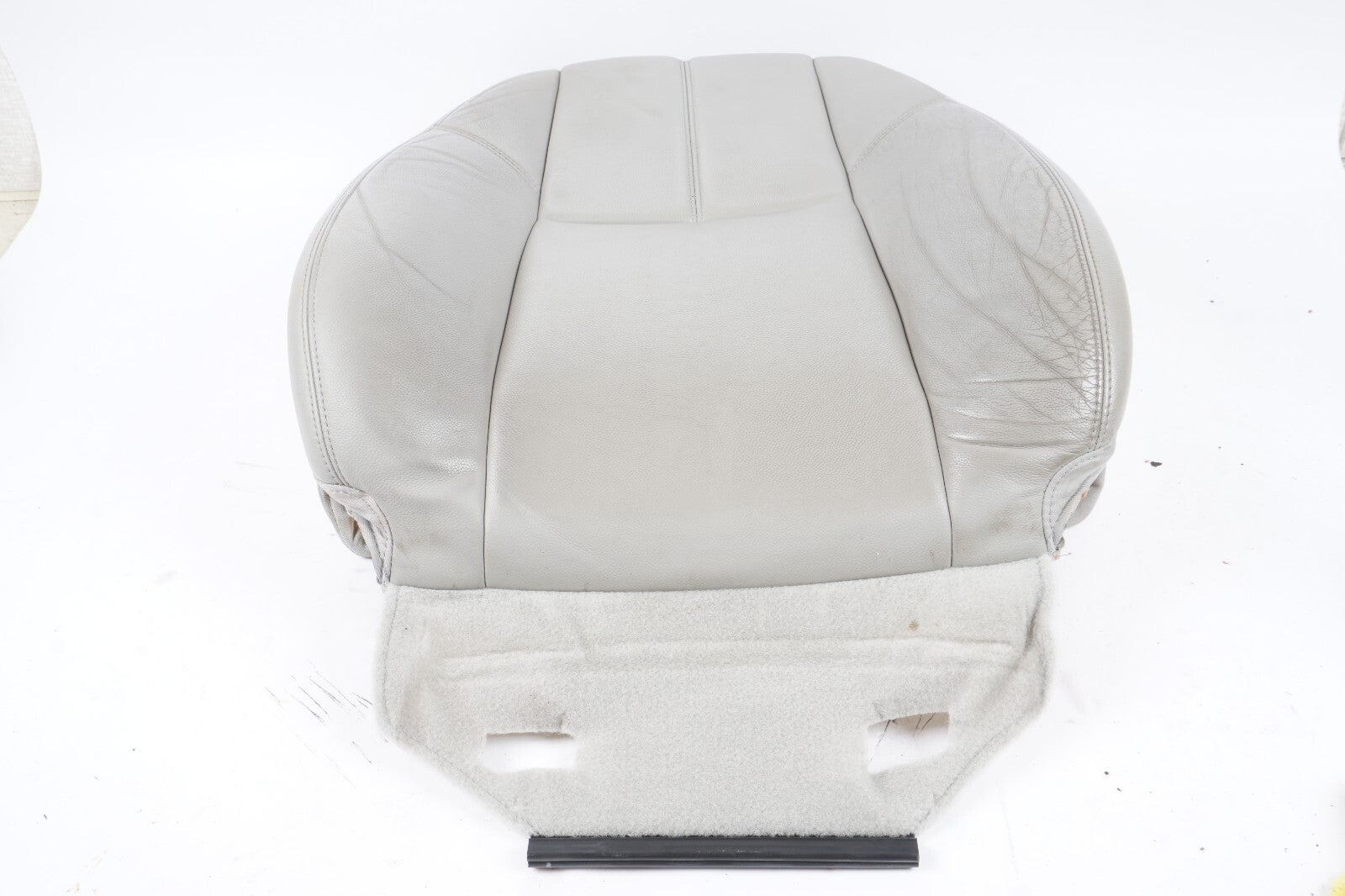 2007 - 2009 Chevy Suburban Front Left Driver Seat Back Backrest Upper OEM