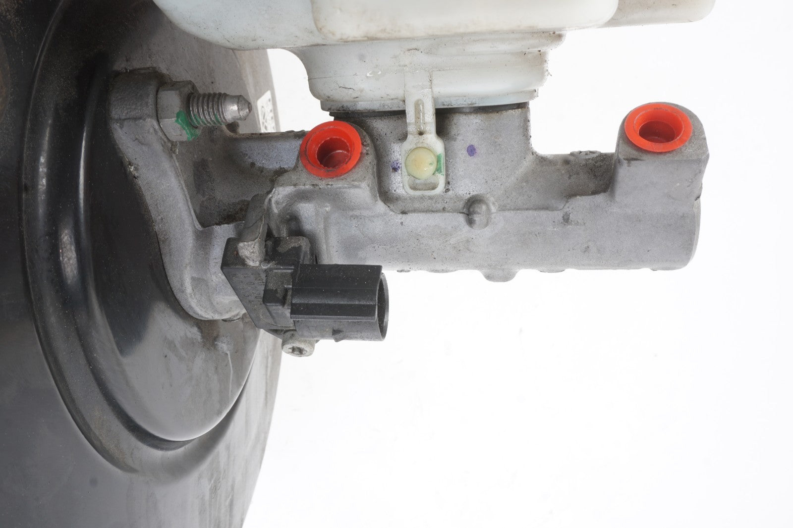 2014-2019 Volkswagen Passat Power Brake Booster & Master Cylinder OEM