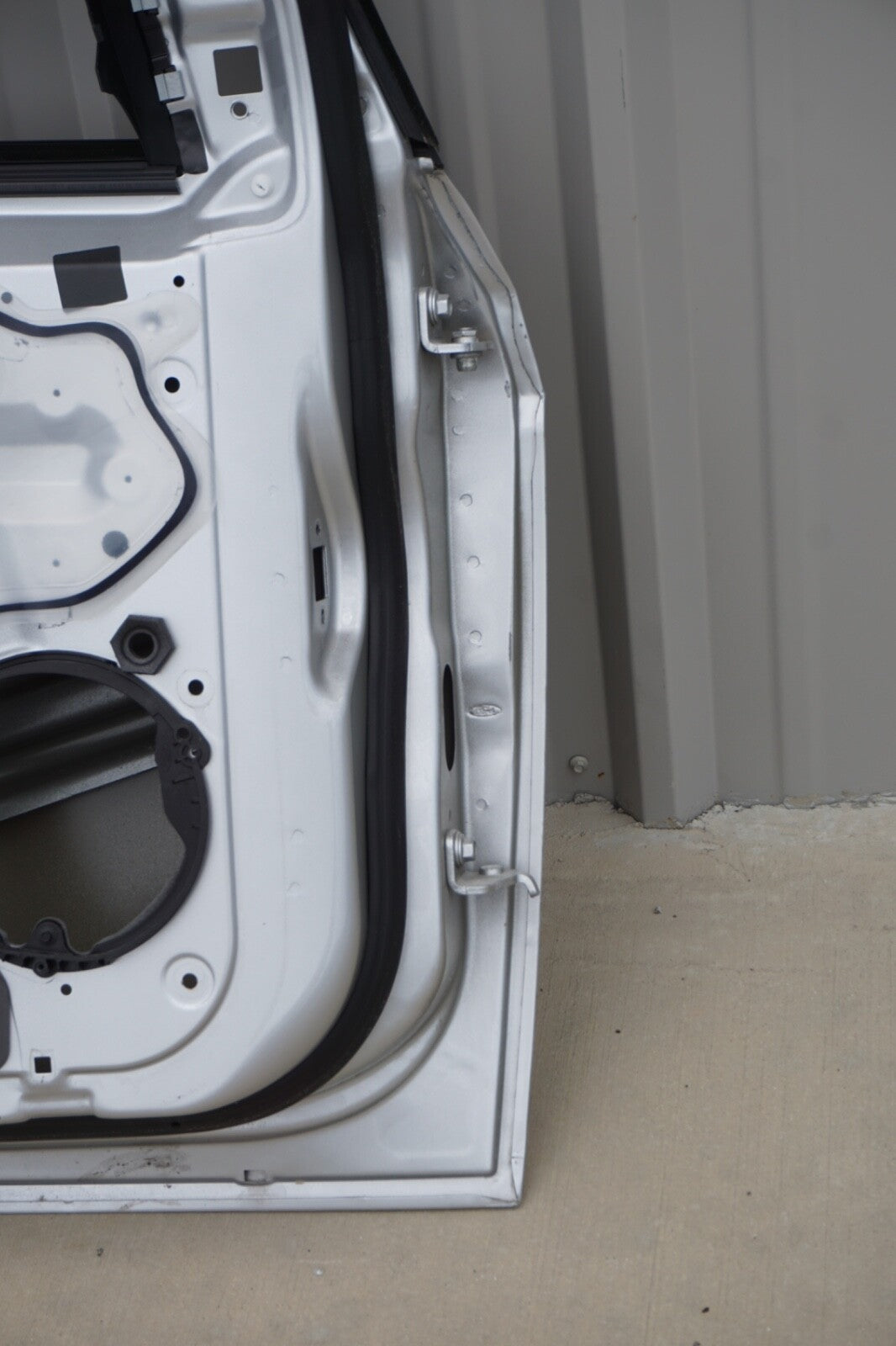 12-18 FORD FOCUS FRONT LEFT SIDE DOOR SHELL COVER PANEL OEM SILVER