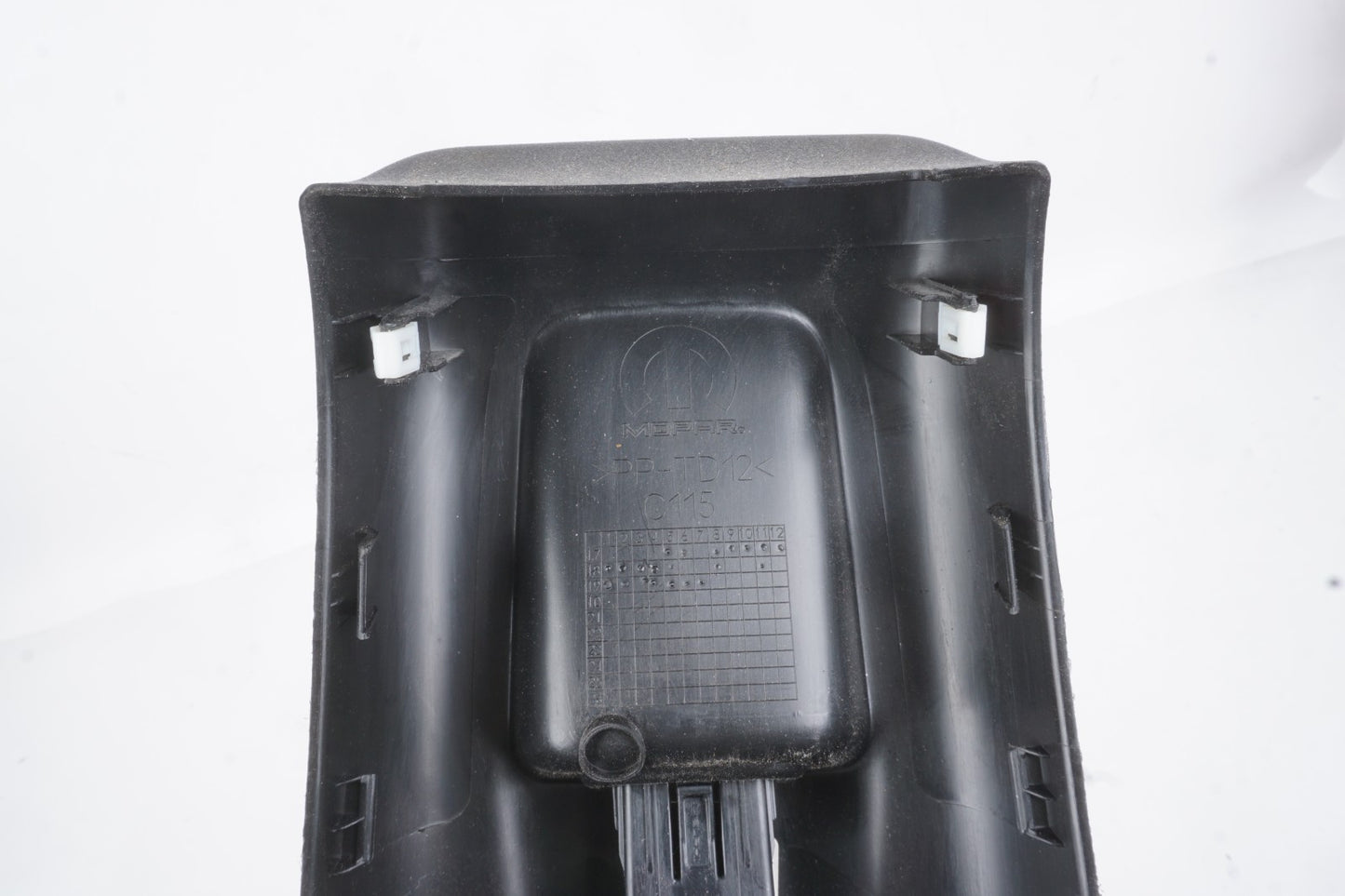 2018-2023 Jeep Renegade Center Console End Cover Panel Trim  OEM