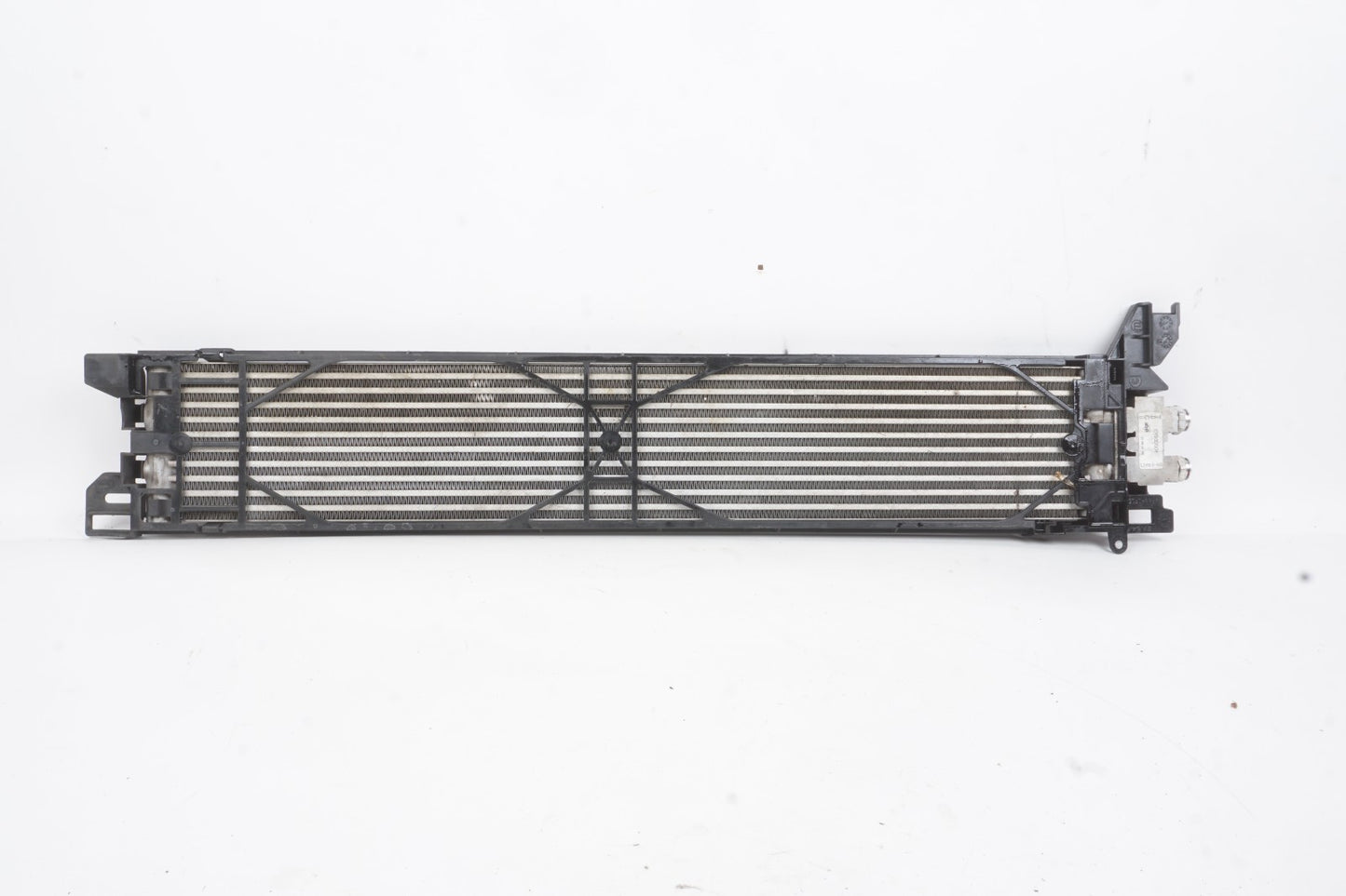 2015-2018 Jeep Renegade 2.4l Engine Oil Radiator 51965915 OEM