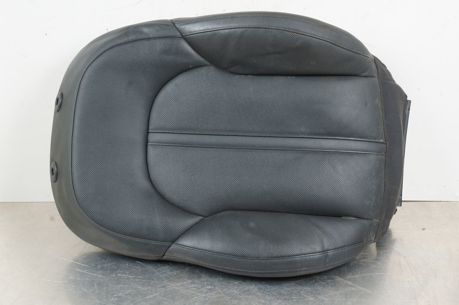 11-18 AUDI D4 A8 A8L QUATTRO FRONT UPPER CUSHION SEAT RIGHT PASSENGER OEM