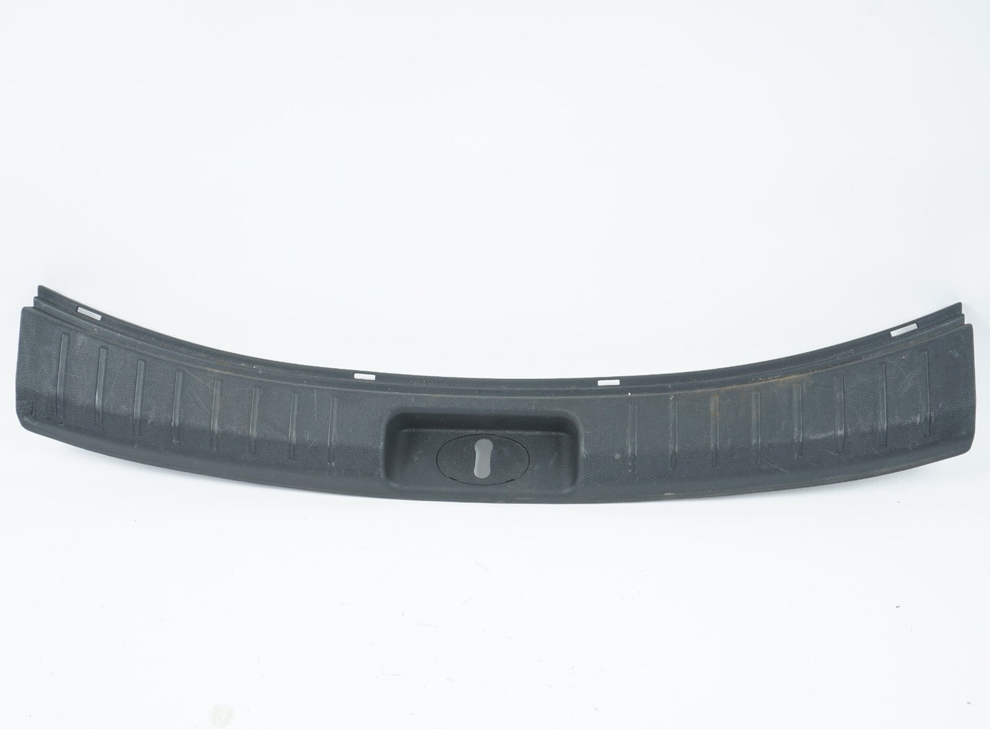 2013-2016 HYUNDAI SANTA FE TRUNK SCUFF PLATE TRIM LOCK COVER OEM