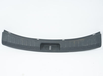 2013-2016 HYUNDAI SANTA FE TRUNK SCUFF PLATE TRIM LOCK COVER OEM