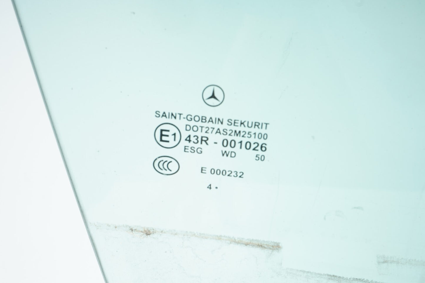 03 - 12 Mercedes R230 SL500 SL600 FRONT RIGHT PASSENGER DOOR WINDOW GLASS OEM
