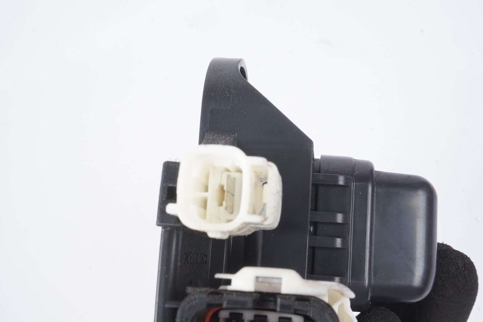 2010 - 2015 Lexus Is350 Is250 Convertible Rear Trunk Relay Fuse Junction Box OEM