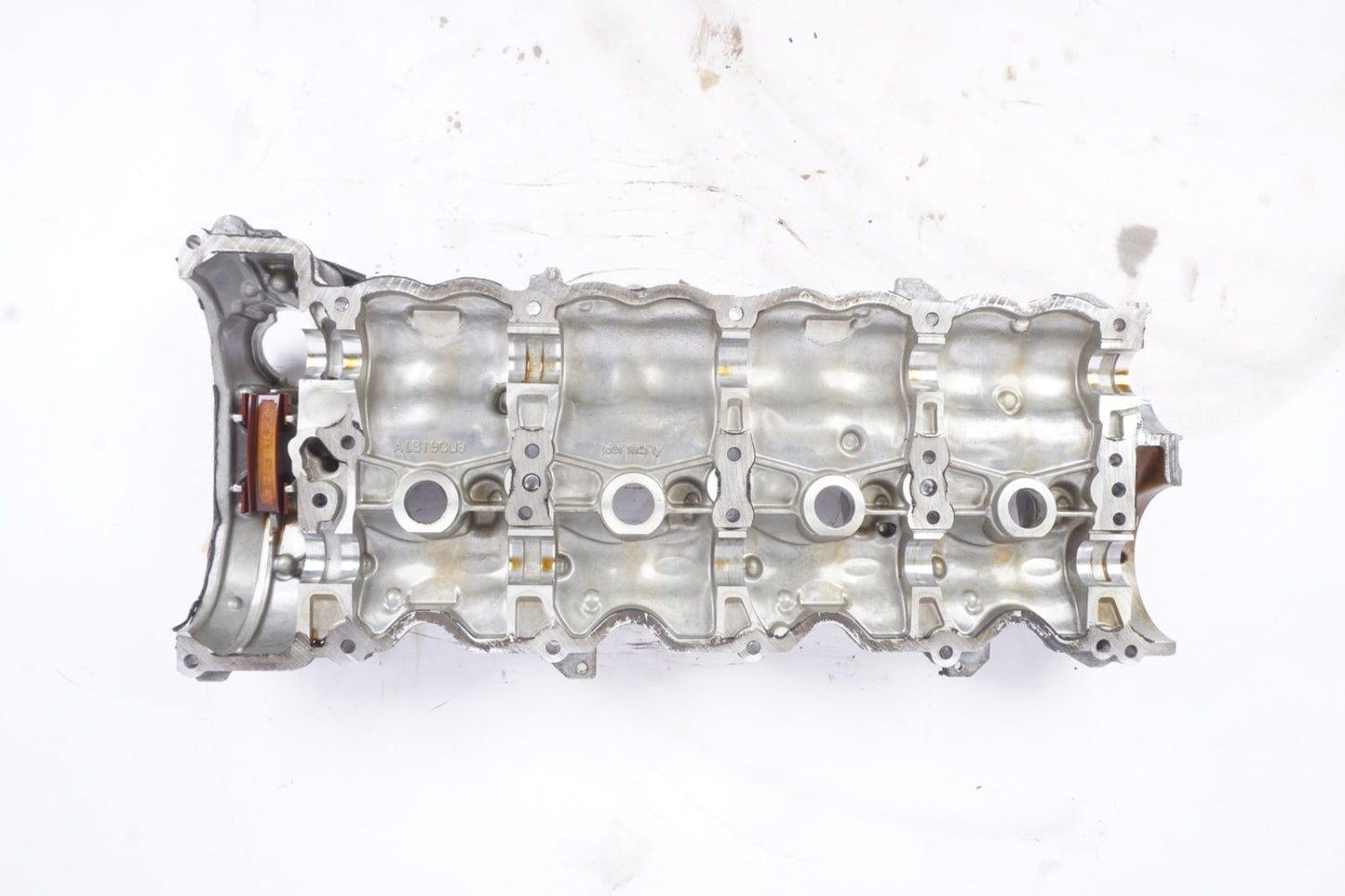 11-20 Mercedes W222 S550 E550 CLS550 Right Passenger Cylinder Head Cover OEM